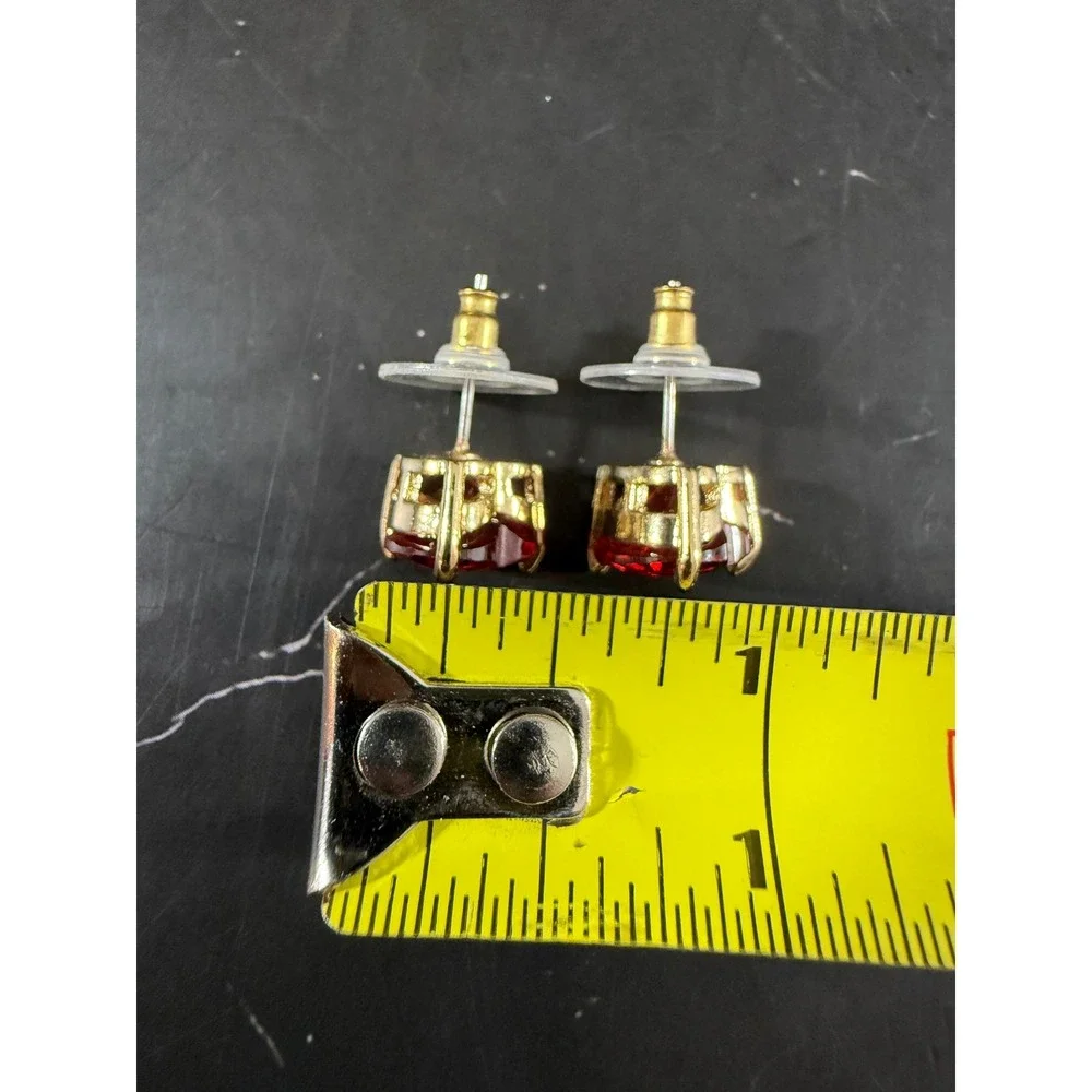 Red Crystal Heart Post Earrings 3/8in Wide Gold Tone Setting